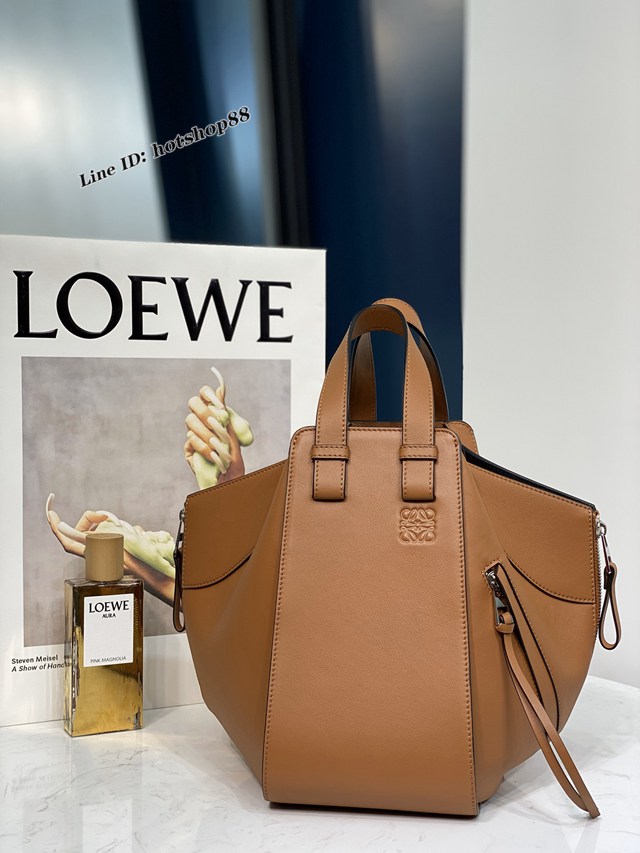 Loewe專櫃新顏色女包吊床包 羅意威經典小牛皮Hammock bag手提肩背包 10166 lyw1197